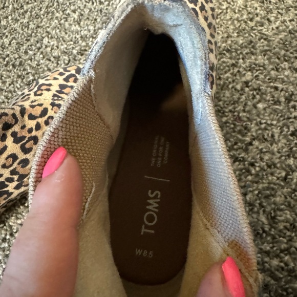 TOMS kelsey leopard bootie size 8.5 new no tags - Picture 3 of 6